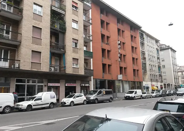Hotel 38